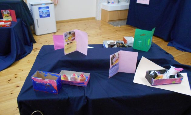 第1園での作品展の準備から、園での作品鑑賞会までのようす　11月5日から7日