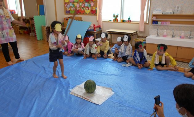 第一園　すいかわり　７月２３日
