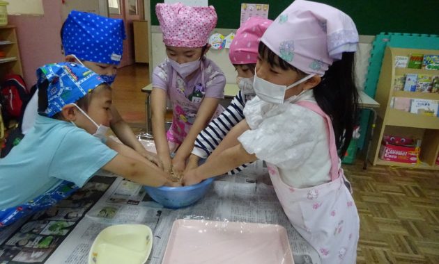 第二園　よもぎ団子作り　5月28日