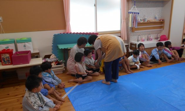 第一園　すいかわり　７月９日
