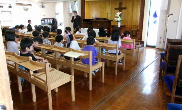 第一園うめ組（５歳児）ばら組（４歳児）第二園うめ組（５歳児）東中通教会訪問　１０月７日